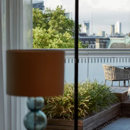 Private investor - picture of office setting